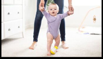 رواد صغيرون: التنقل في خطوات الطفل الأولى