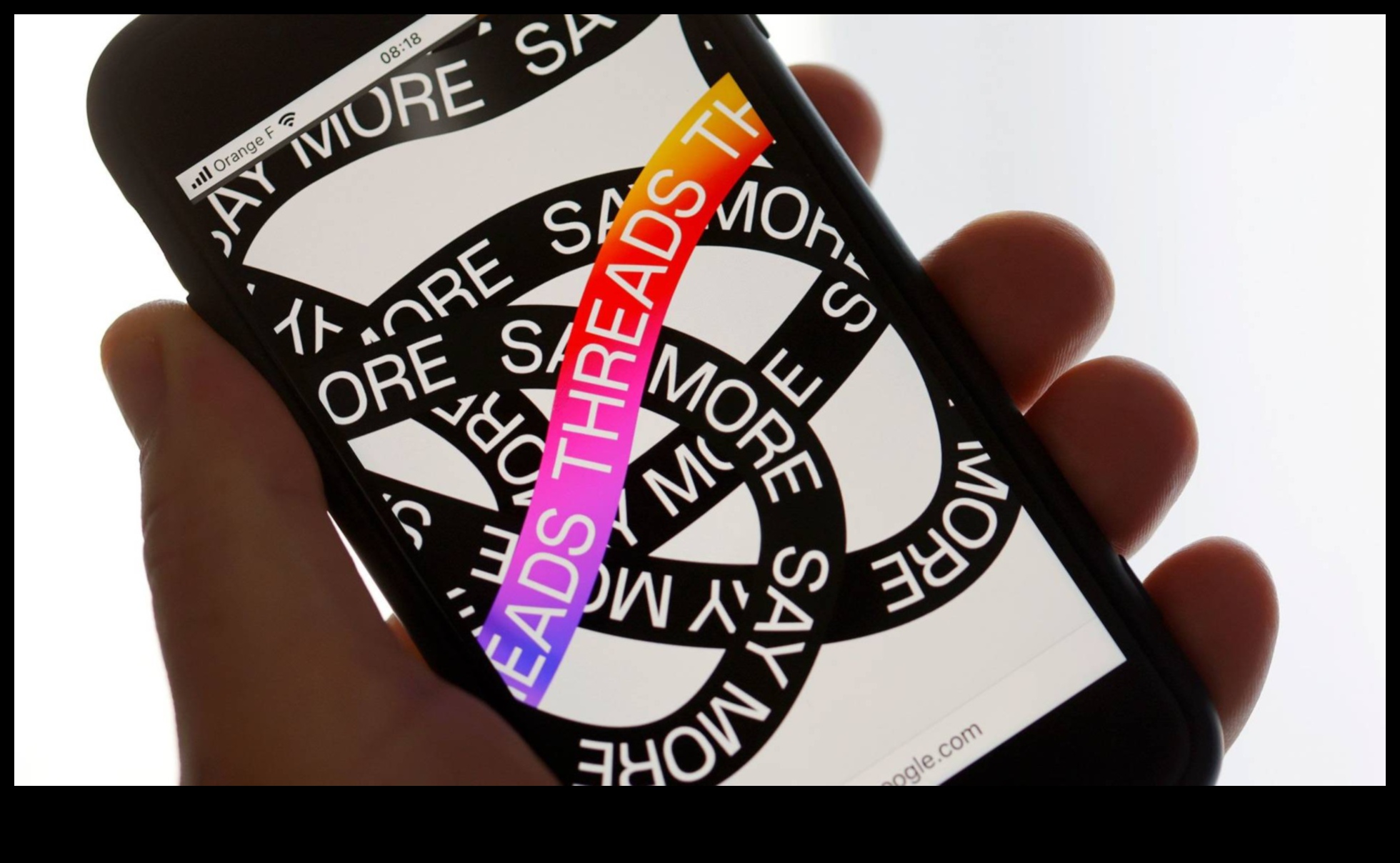 الحائك الاجتماعي: غزل خيوط الاتصال في الويب الرقمي