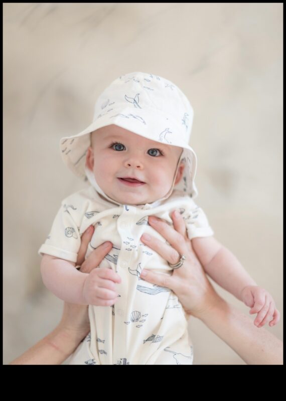 لطيف ومغطى: ملابس أطفال أنيقة