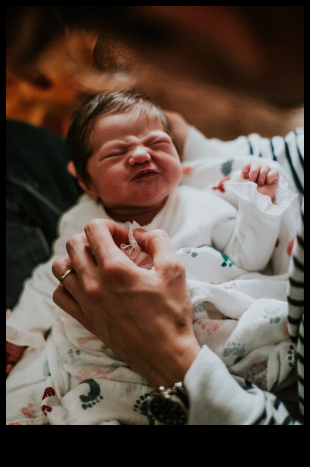 أسرار القماط: إتقان فن الراحة لمولودك الجديد 3 أسرار قماط: إتقان فن الراحة